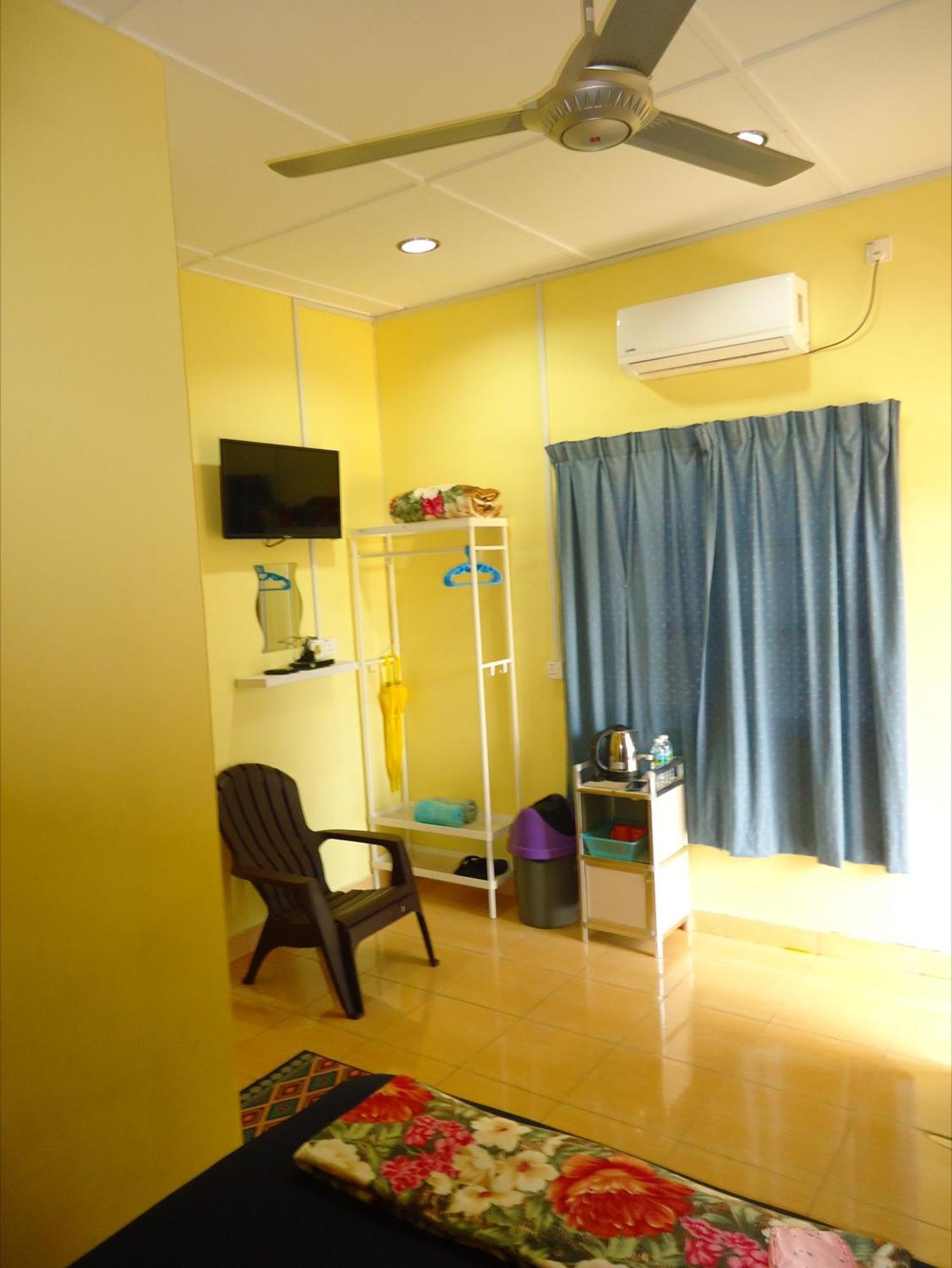 D'Pinggir Guest Room Kuala Tahan Exteriör bild