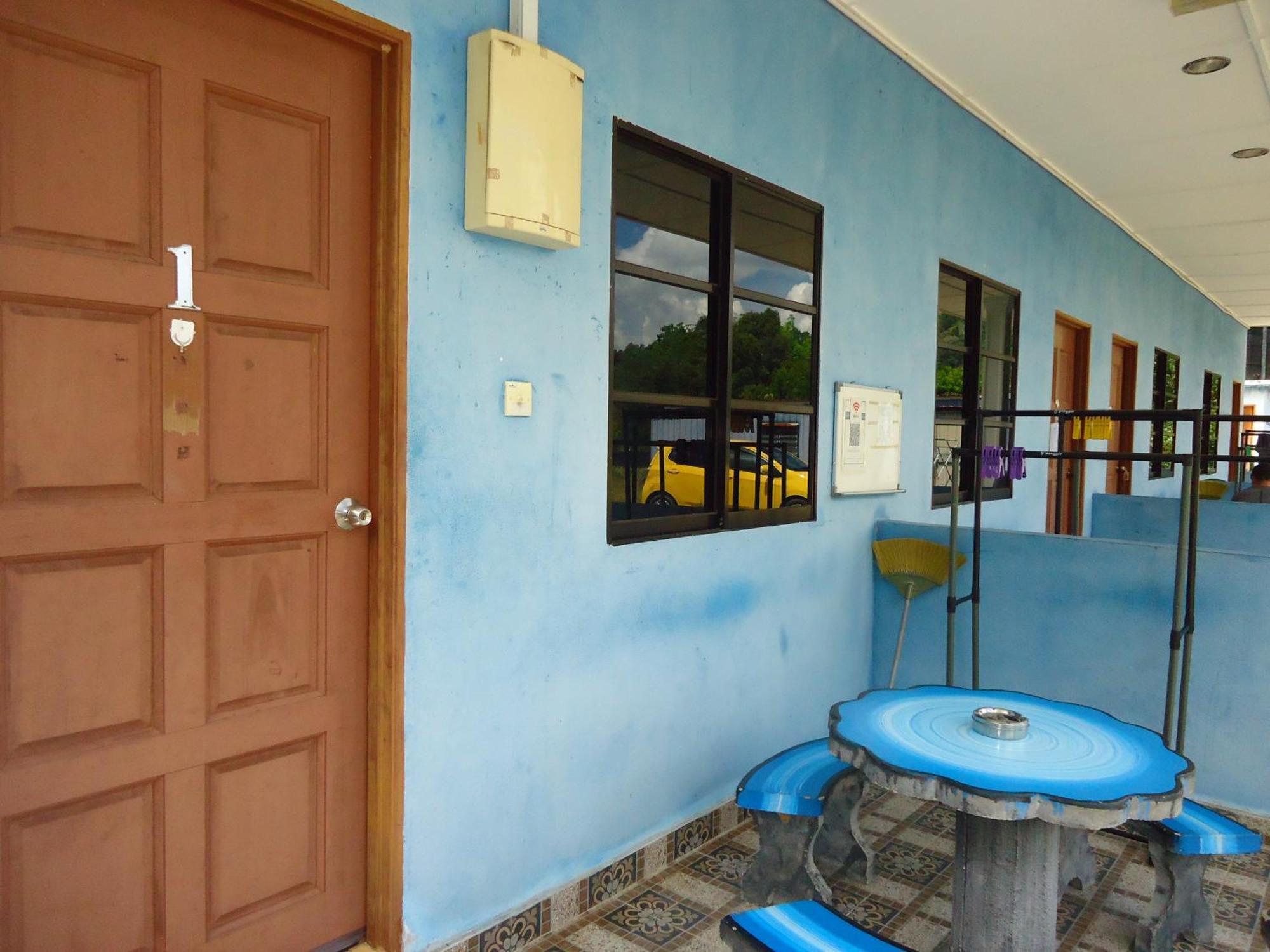 D'Pinggir Guest Room Kuala Tahan Exteriör bild